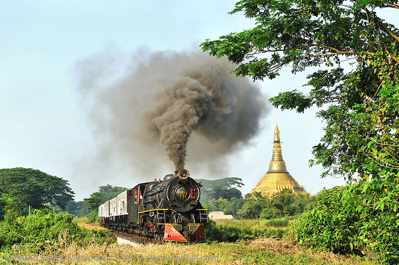 Hauptstreckendampf in Birma/Myanmar