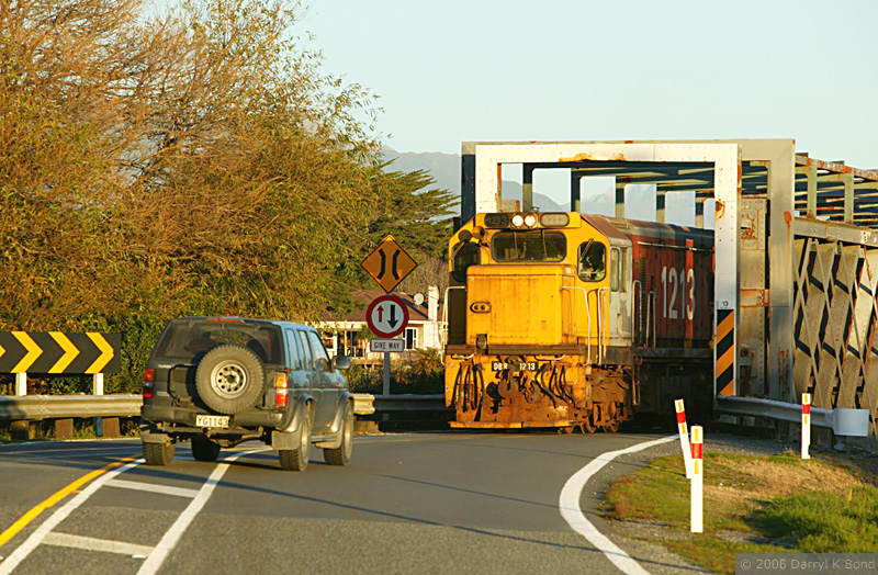 Neuseeland: Miidland Line: Die letzte kombinietre Brücke, Foto: Darryl K. Bond